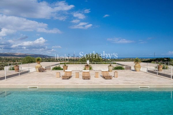 casa indipendente in vendita a Noto