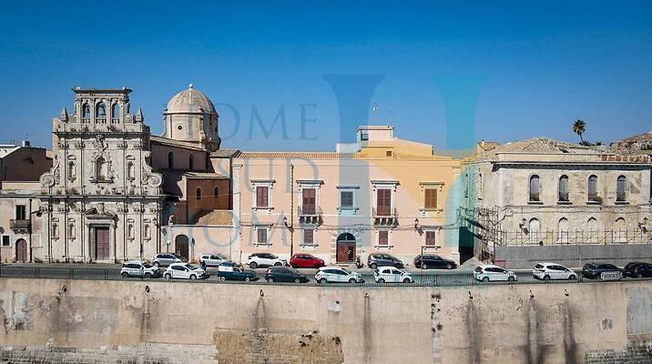 negozio in vendita a Noto