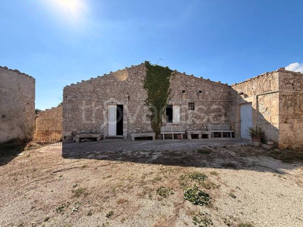 casa indipendente in vendita a Noto in zona Testa dell'Acqua