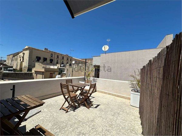 casa indipendente in vendita a Noto