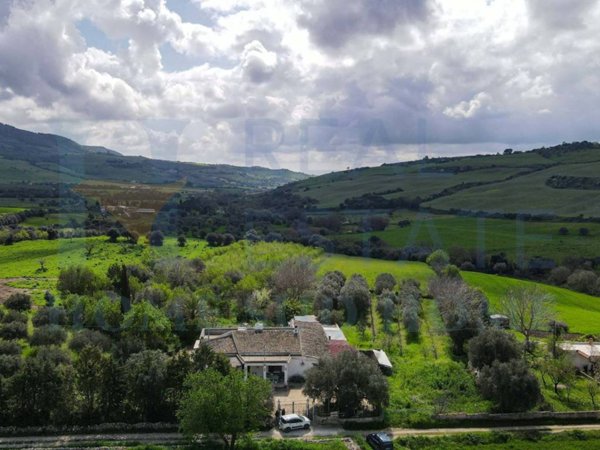 casa indipendente in vendita a Noto