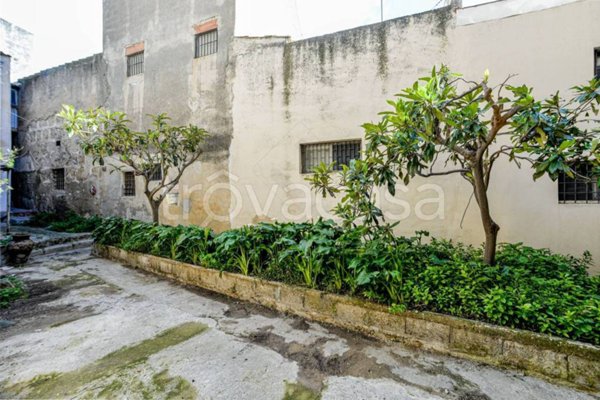 casa indipendente in vendita a Noto