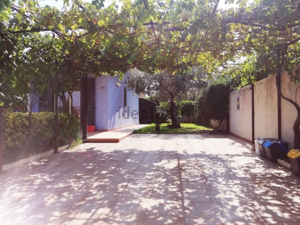 casa indipendente in vendita a Noto