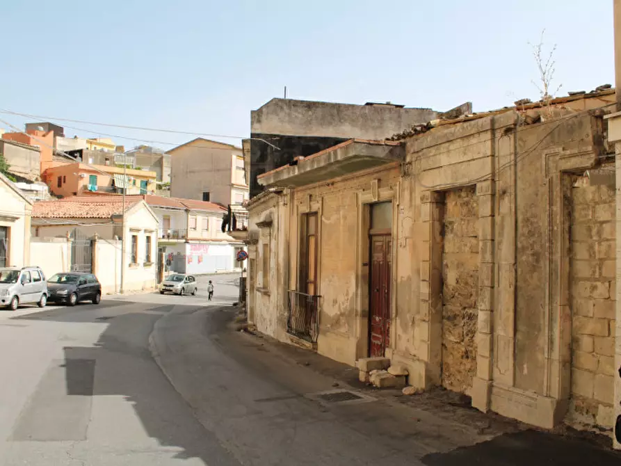 casa indipendente in vendita a Noto