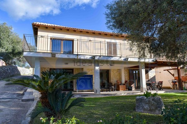 casa indipendente in vendita a Noto