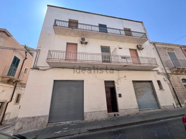casa indipendente in vendita a Noto