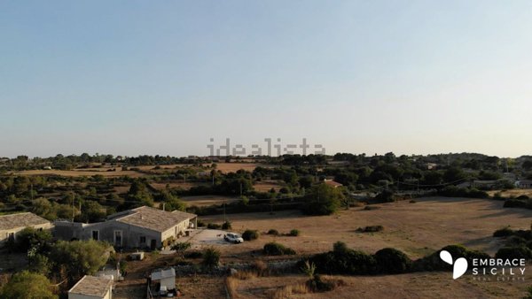 casa indipendente in vendita a Noto