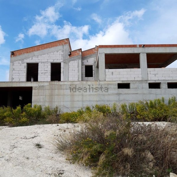 pentavano in vendita a Noto