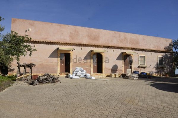 casa indipendente in vendita a Noto
