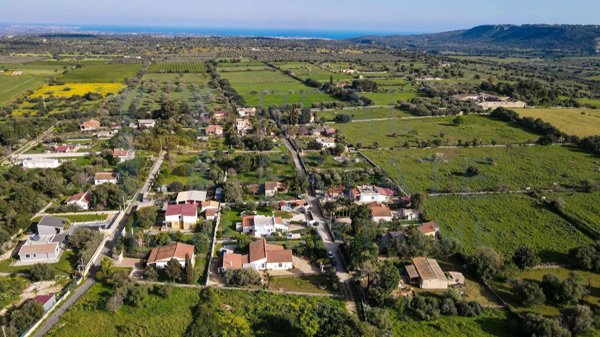 casa indipendente in vendita a Noto