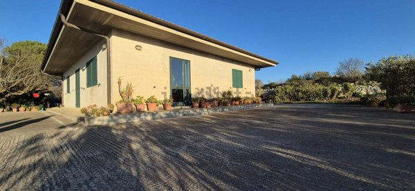casa indipendente in vendita a Noto