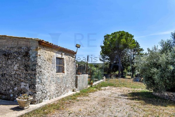 casa indipendente in vendita a Noto