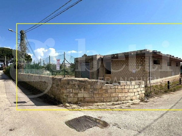 casa indipendente in vendita a Noto in zona Falconara