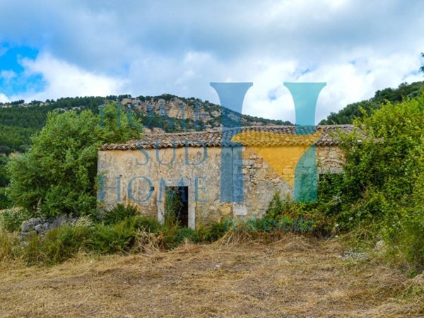 casa indipendente in vendita a Noto
