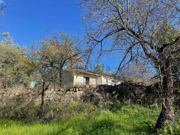 casa indipendente in vendita a Noto