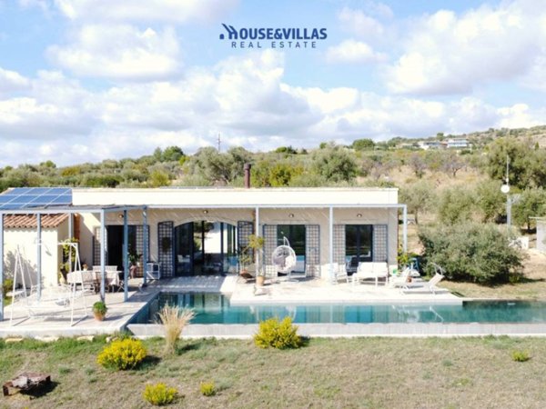 casa indipendente in vendita a Noto