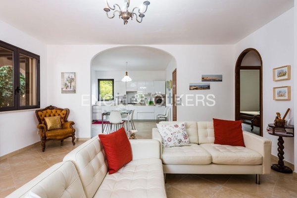 casa indipendente in vendita a Noto in zona Vendicari