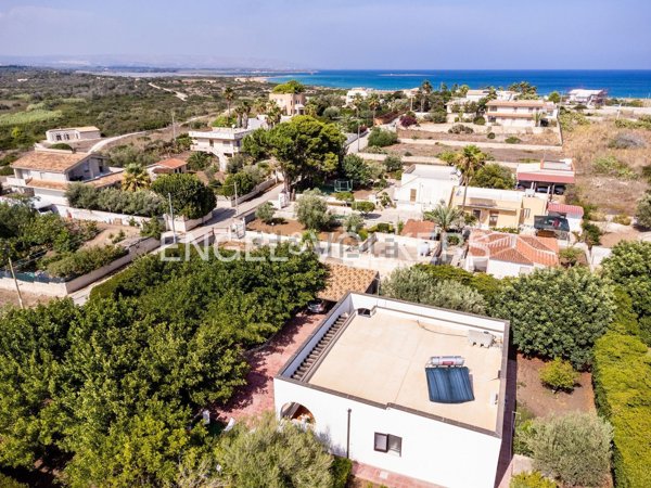 casa indipendente in vendita a Noto in zona Vendicari