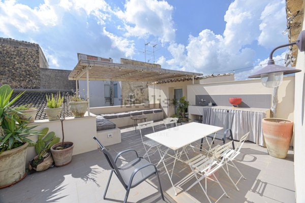 casa indipendente in vendita a Noto
