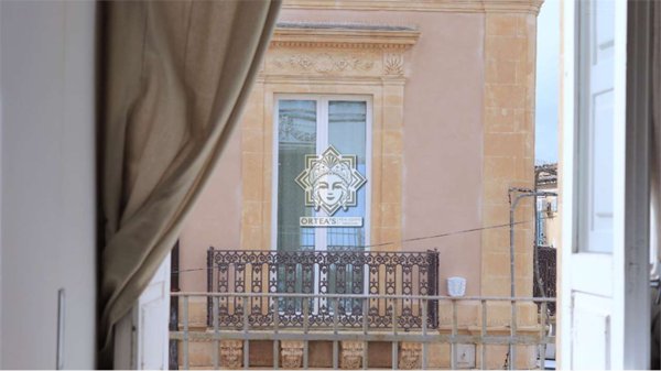 intera palazzina in vendita a Noto