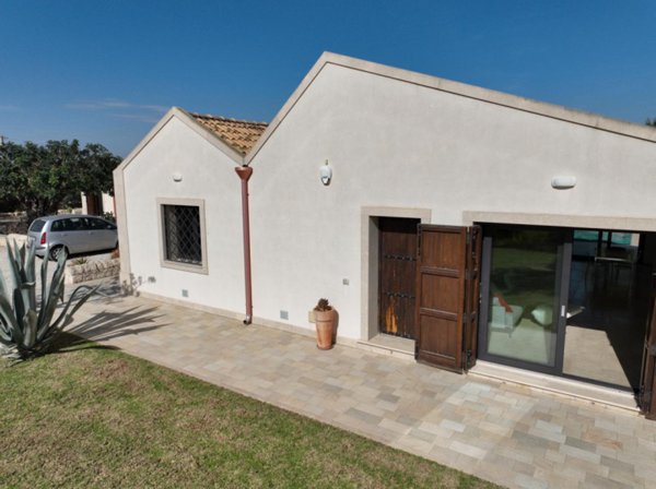 casa indipendente in vendita a Noto