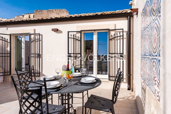 appartamento in vendita a Noto in zona Madonna Marina