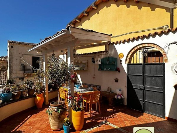 casa indipendente in vendita a Noto