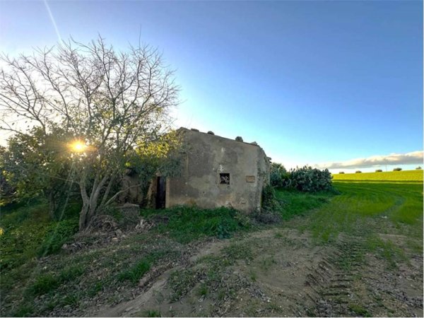 casa indipendente in vendita a Noto