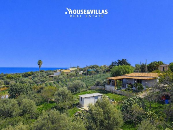 casa indipendente in vendita a Noto