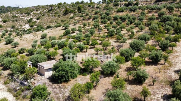 casa indipendente in vendita a Noto