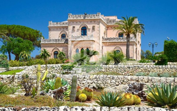 negozio in vendita a Noto in zona Vendicari