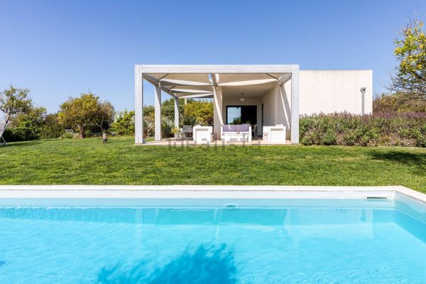 casa indipendente in vendita a Noto