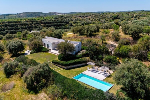 casa indipendente in vendita a Noto