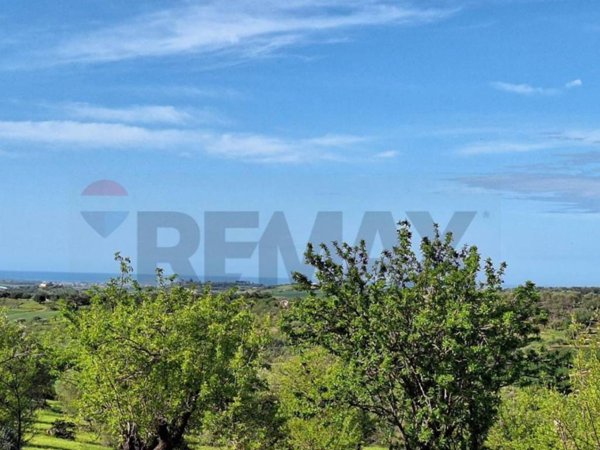 casa indipendente in vendita a Noto