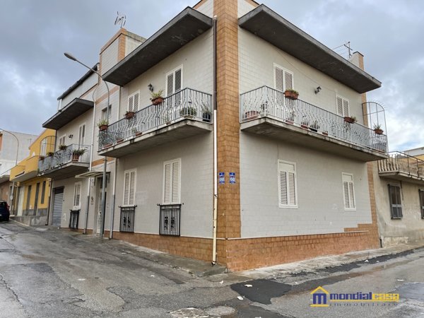 casa indipendente in vendita a Noto