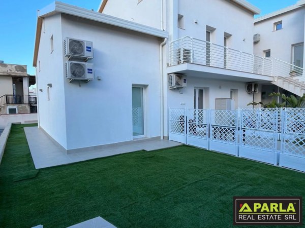 casa indipendente in vendita a Noto in zona Calabernardo