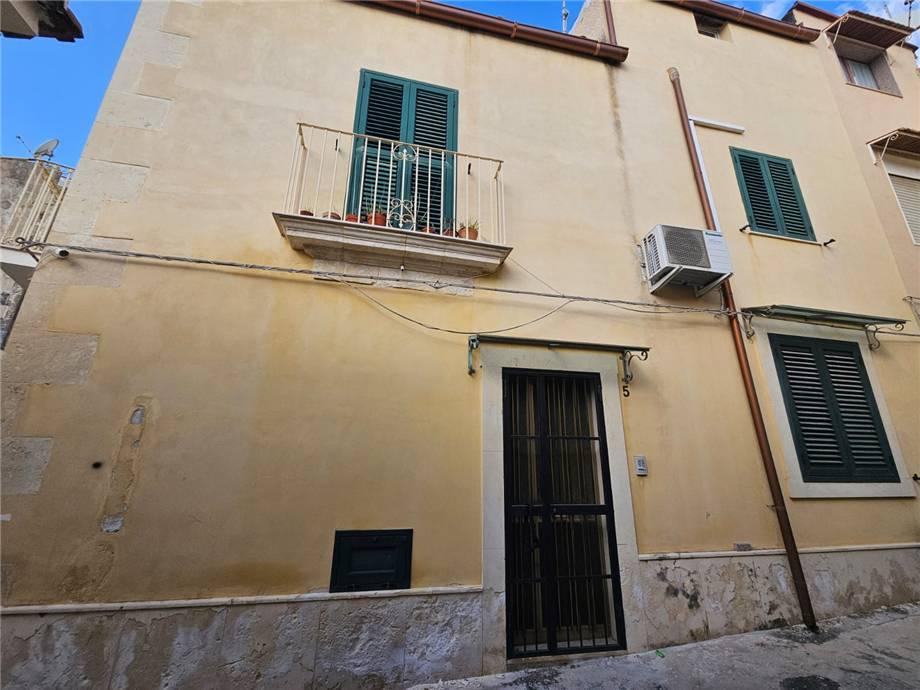 casa indipendente in vendita a Noto