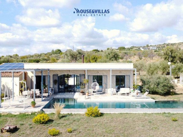 casa indipendente in vendita a Noto