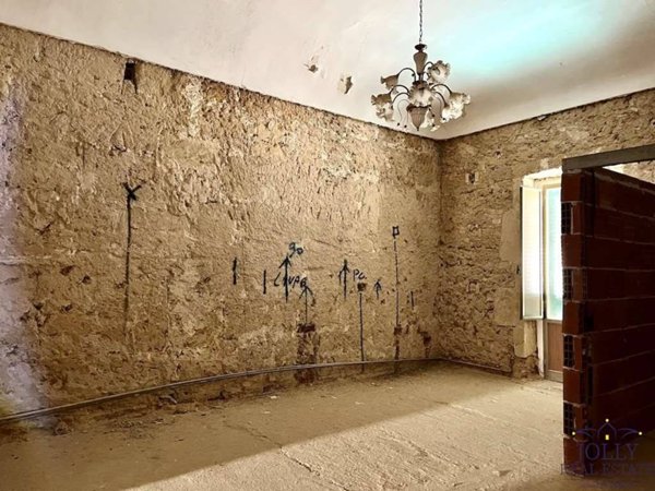 intera palazzina in vendita a Noto