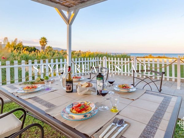 casa indipendente in vendita a Noto in zona Lido di Noto