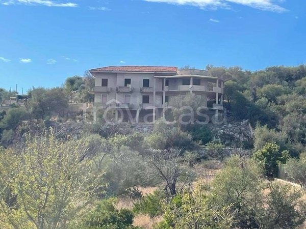 casa indipendente in vendita a Noto