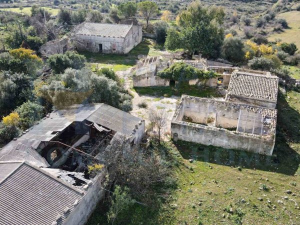 casa indipendente in vendita a Noto