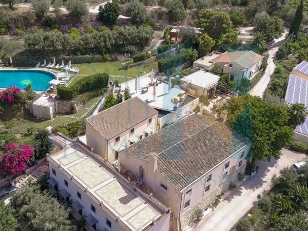 casa indipendente in vendita a Noto