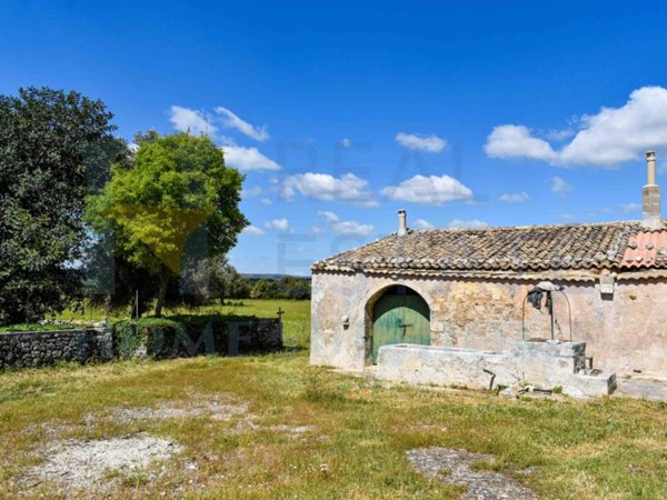 casa indipendente in vendita a Noto