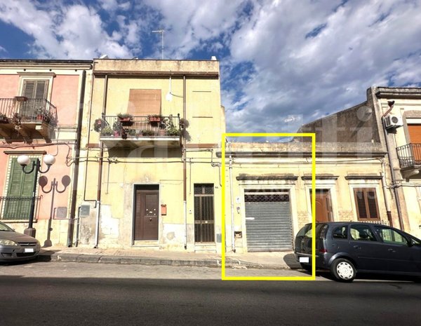 casa indipendente in vendita a Noto