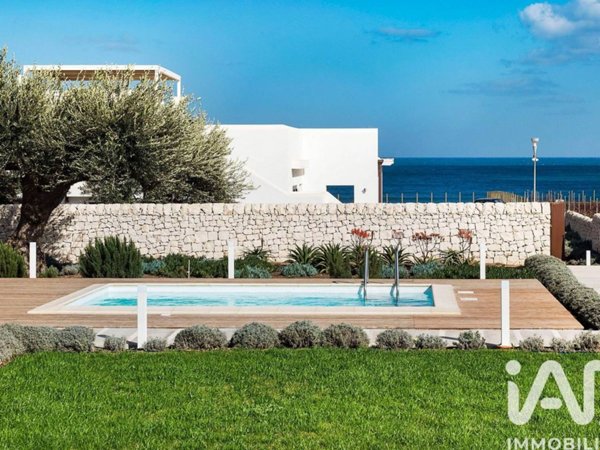 casa indipendente in vendita a Noto in zona San Lorenzo