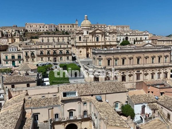 casa indipendente in vendita a Noto