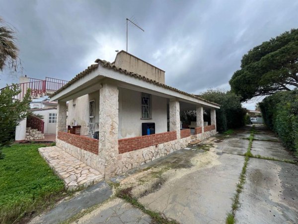 casa indipendente in vendita a Noto in zona Vendicari