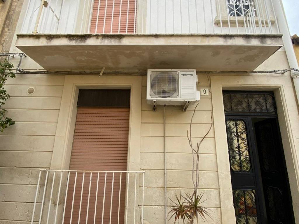 casa indipendente in vendita a Noto