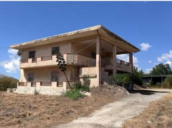 casa indipendente in vendita a Noto
